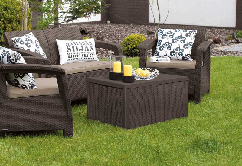 Стол для дачи