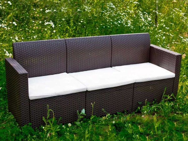 Диван для дачи