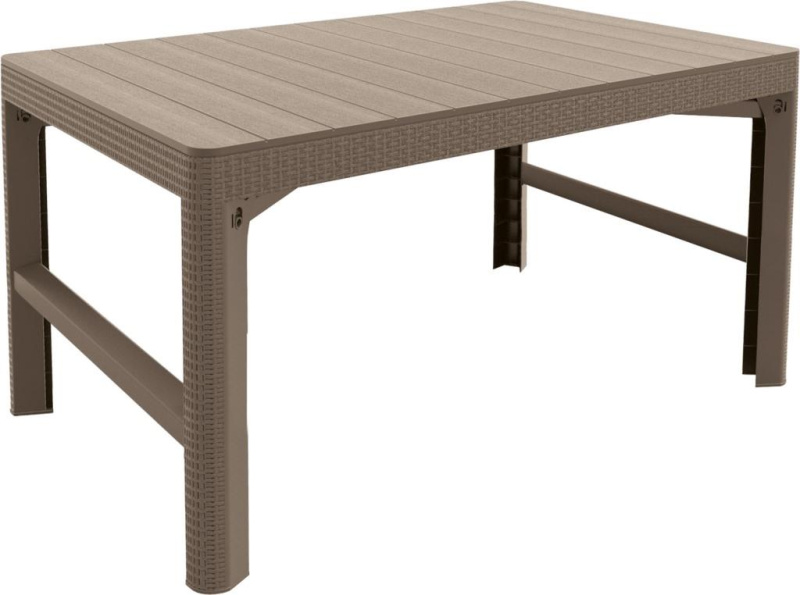   Lyon rattan table 