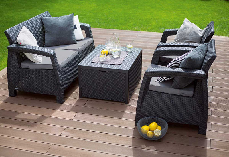 Стол для дачи