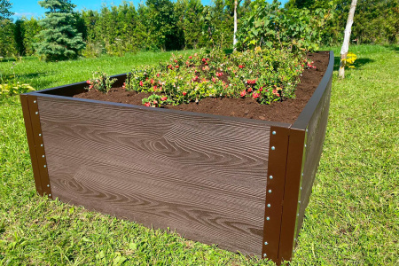 Грядки из ДПК