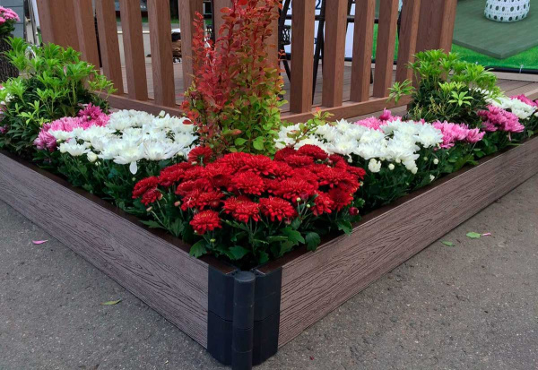 Грядки из ДПК