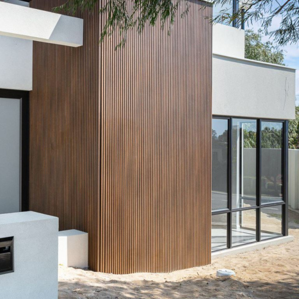 Фасадные панели из ДПК