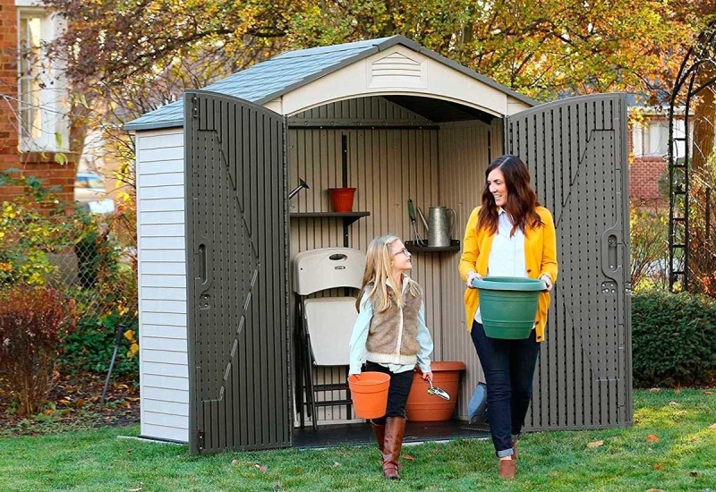 Пластиковый сарай для дачи