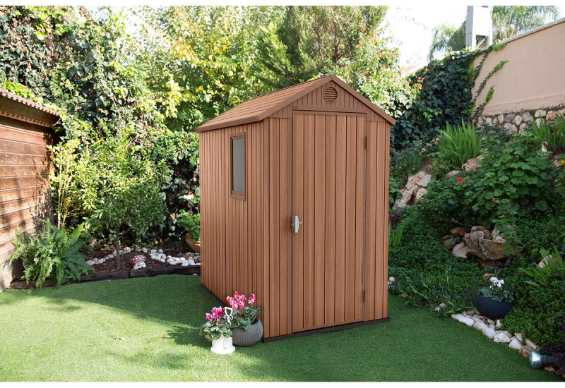 Пластиковый сарай для дачи