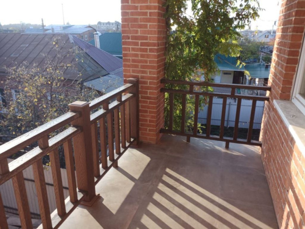 Балясина дпк POLIVAN SINGARAJA коричневая Балясина дпк POLIVAN SINGARAJA коричневая