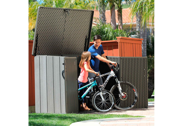 Пластиковые шкафы и тумбы