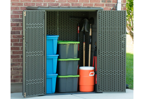 Пластиковые шкафы и тумбы