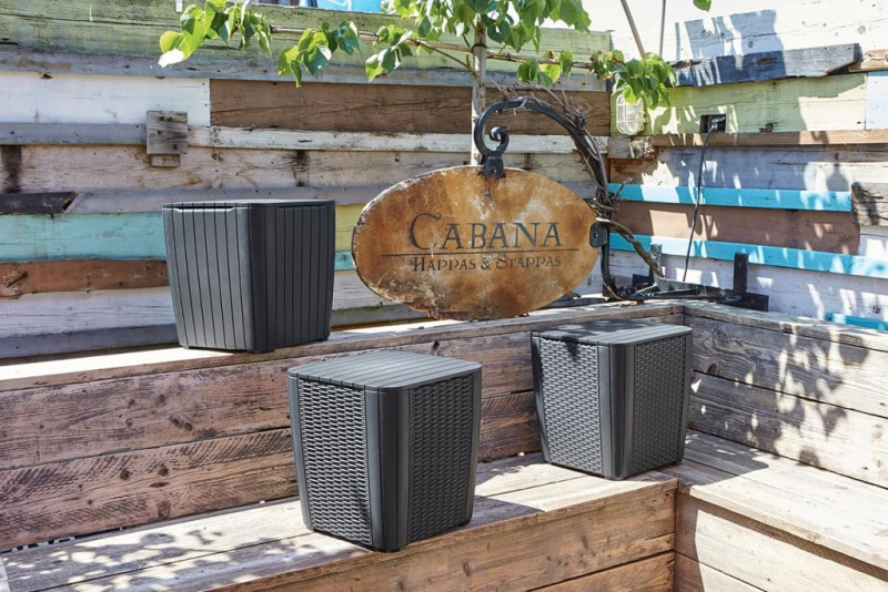 Стол для дачи