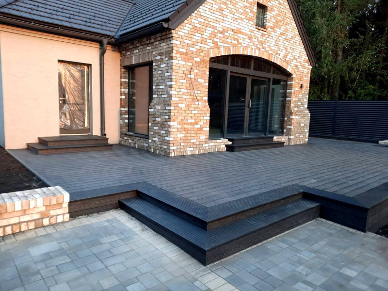 Ступени из ДПК